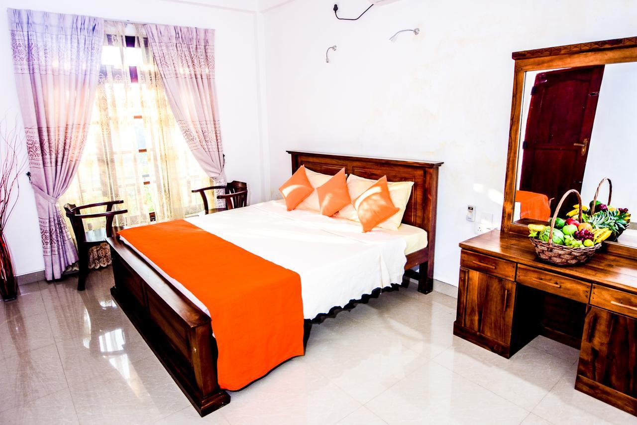 Heavens Door Guest Inn Kandy Exterior photo