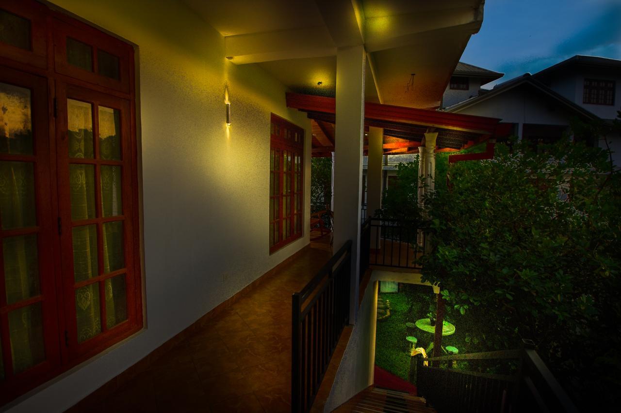 Heavens Door Guest Inn Kandy Exterior photo